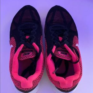 Nike women revolution 3 sneakers